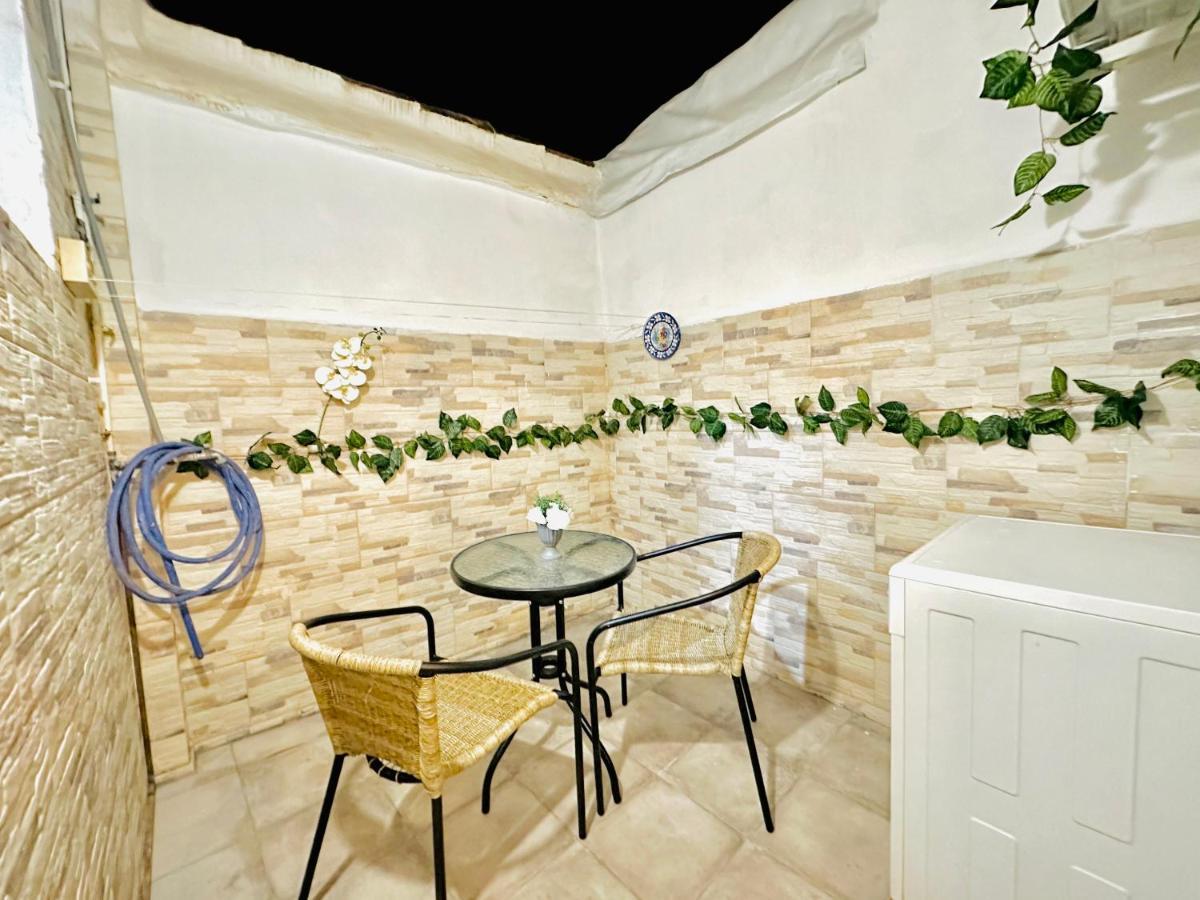 Sol Apartamentos Malaga Centro Екстер'єр фото