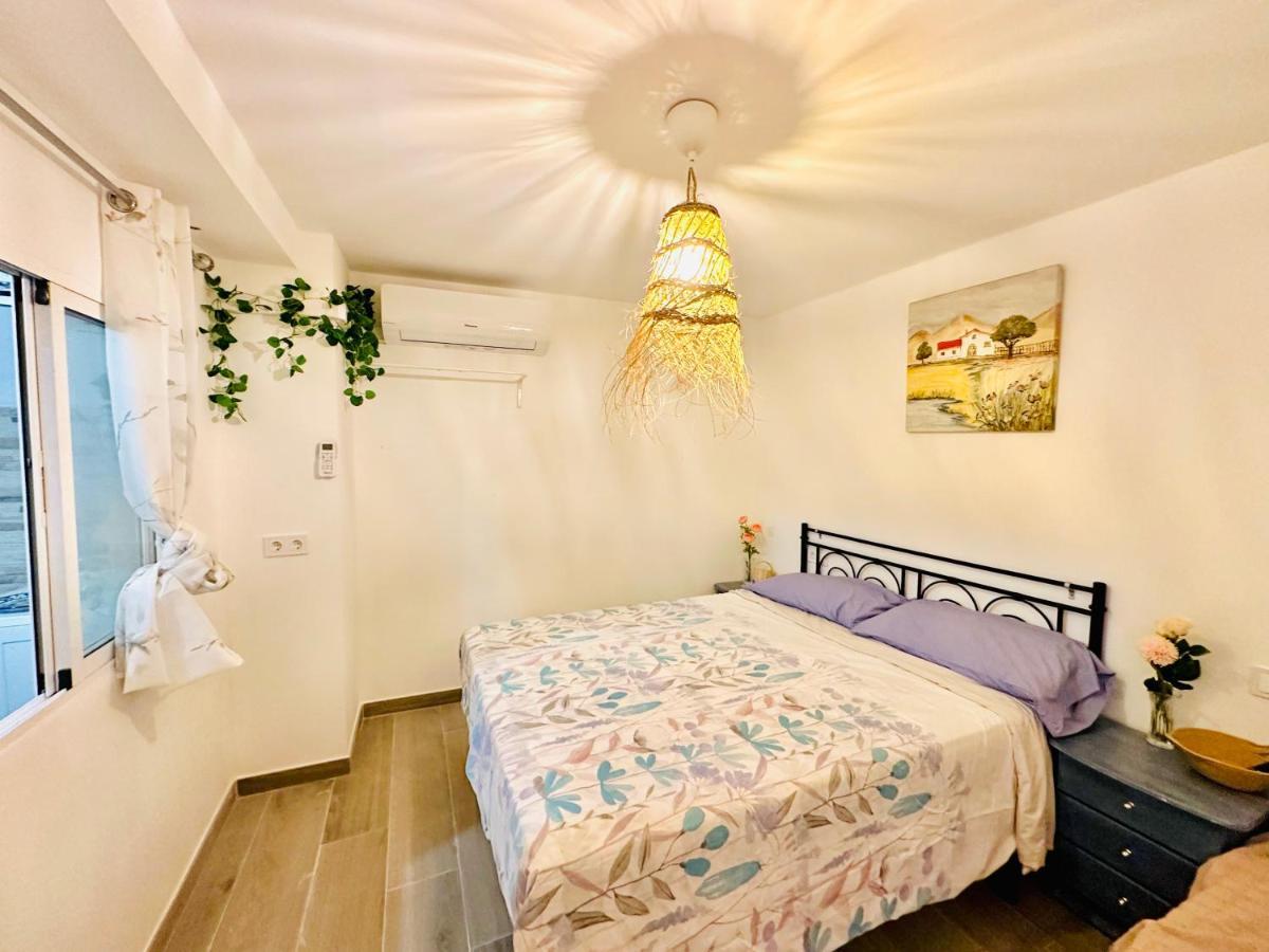 Sol Apartamentos Malaga Centro Екстер'єр фото