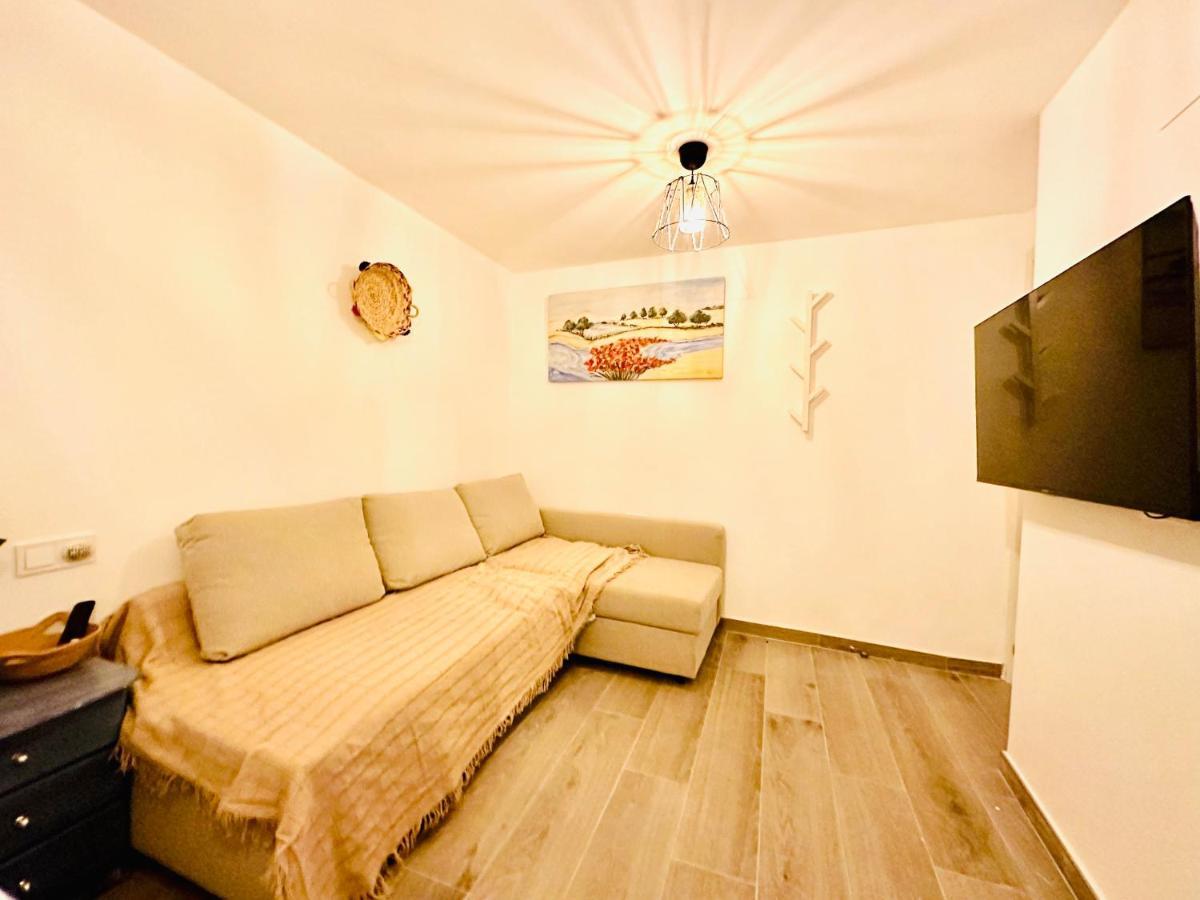 Sol Apartamentos Malaga Centro Екстер'єр фото